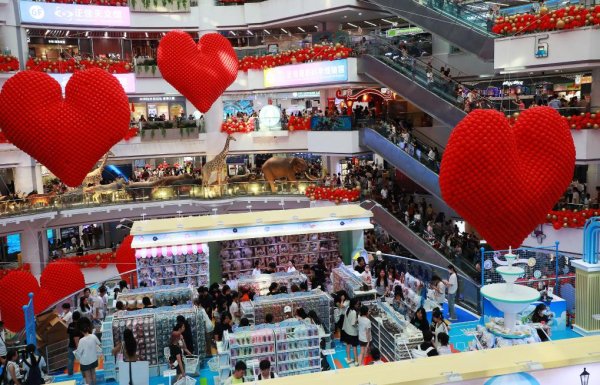 开yun体育网用油纸包裹的黄庄酥皮月饼深受门客喜爱-开云(中国)kaiyun网页版登录入口